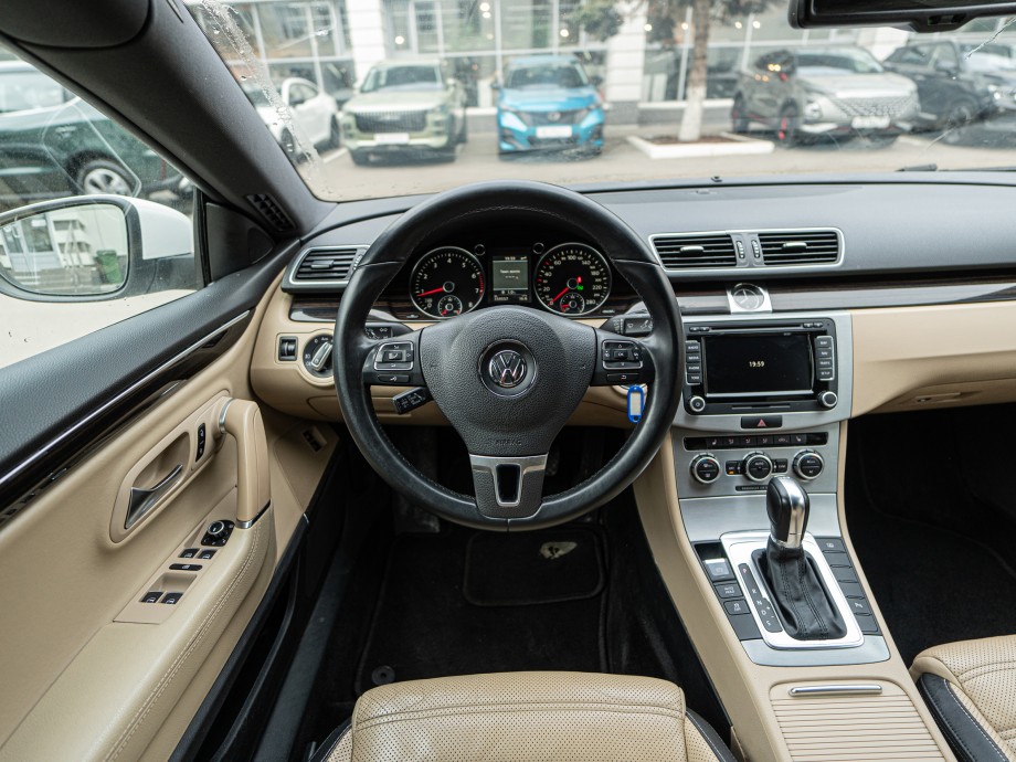 Volkswagen Passat CC 2012