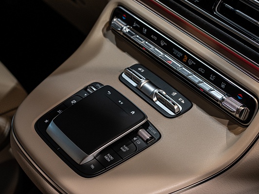 Mercedes-Benz V-class Avantgarde 2.0 AT Black