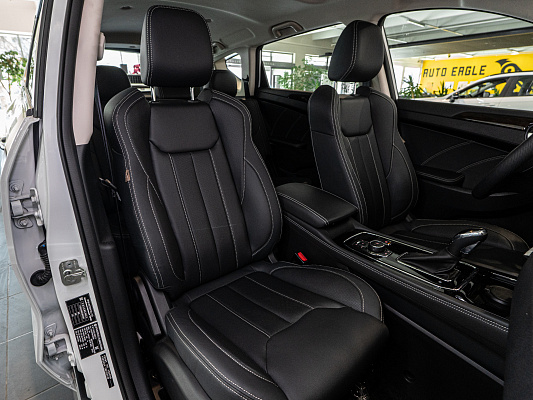 Dongfeng 580 Luxury 1.5 CVT White