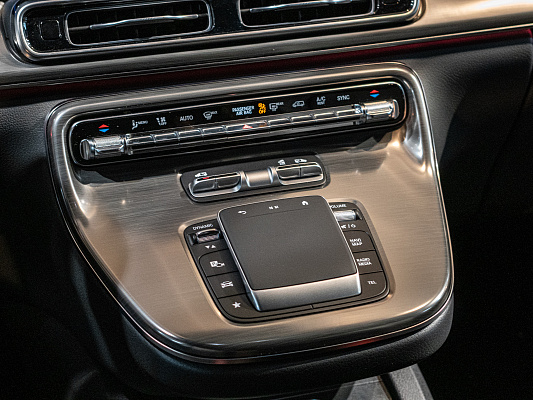 Mercedes-Benz V-class Exclusive 2.0 AT Black