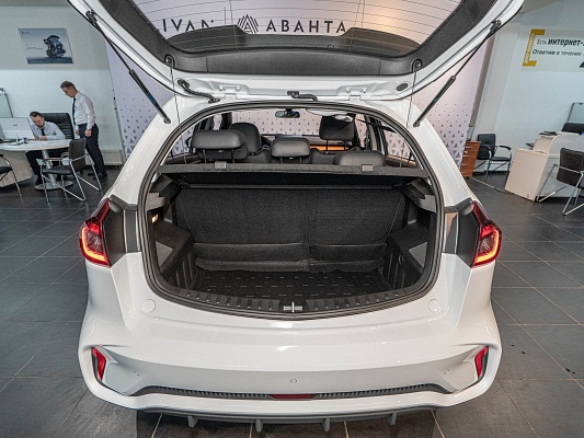 Livan X3 Pro Luxury 1.5 CVT White 1