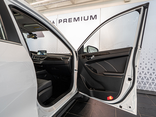 Dongfeng 580 Luxury 1.5 CVT White